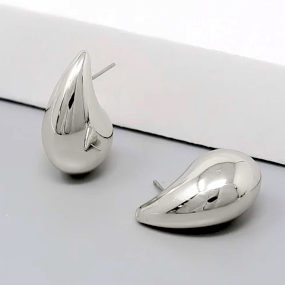 New Isabella M Earrings Fine Silver Plated Chunky Thick Shiny Silver earrings